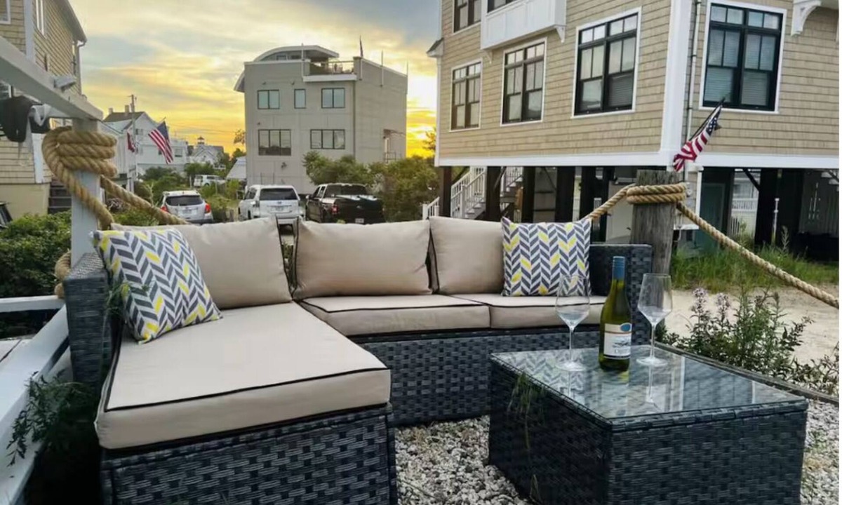 Newbury Condo | Plum Island Quaint Getaway across from the beach