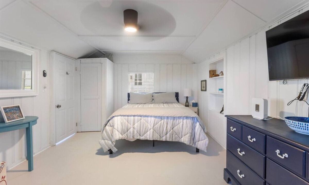 Barstow House | Plum Point Cottage #15