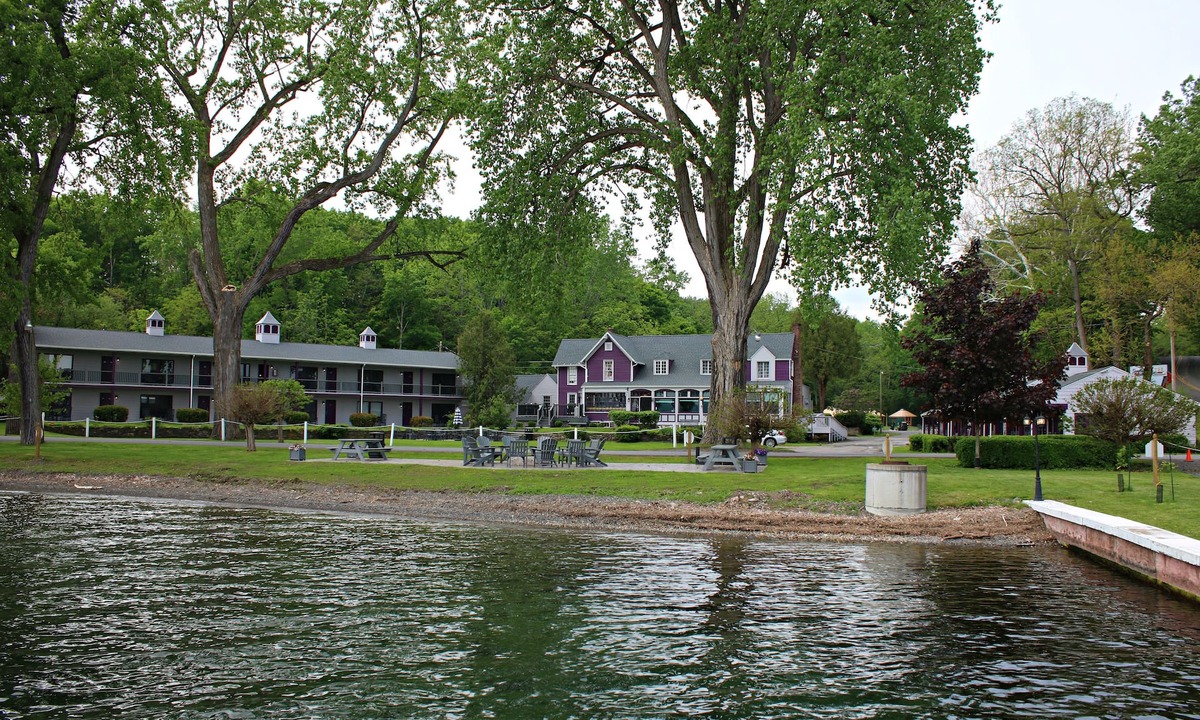 Himrod Hotel | Plum Point Lodge
