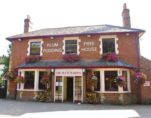 Milton Hotel | Plum Pudding