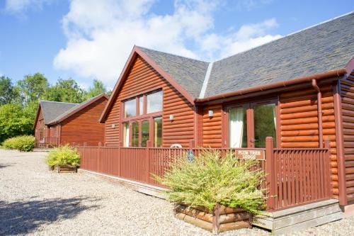 Abernyte House | Plum Tree Lodge