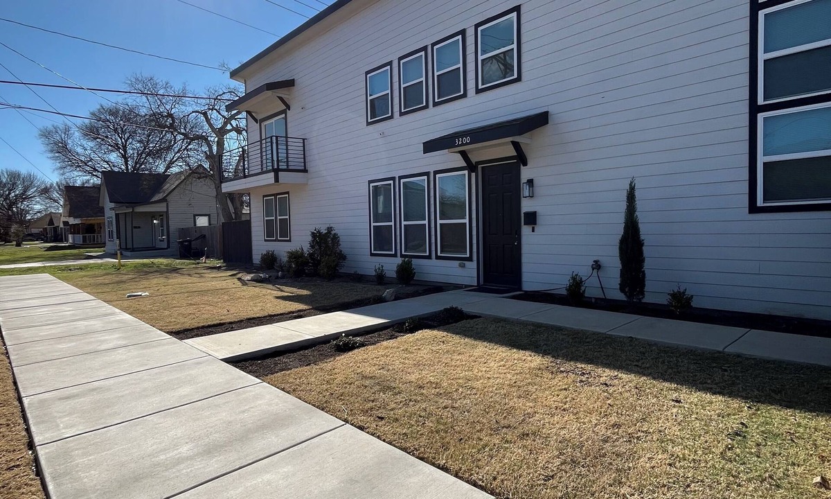 Fort Worth House | Plush Two-Story near TCU, Downtown Ft. Worth Entertainment, Restaurants