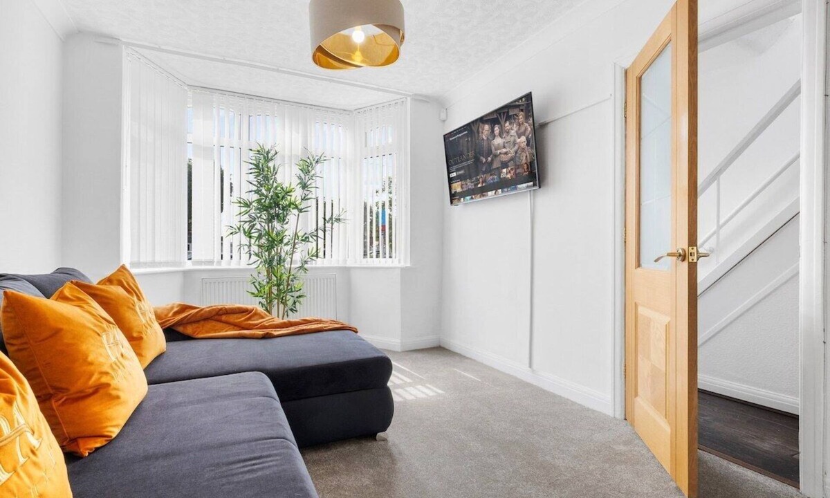 Olton House | Pluxa Calendula Nectar