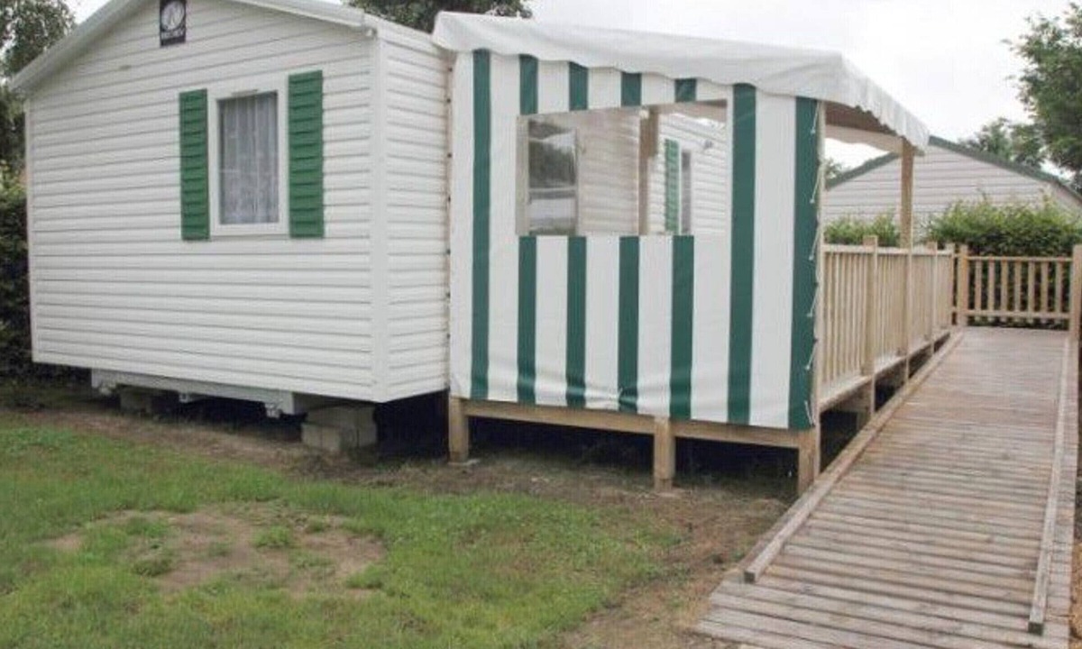 La Chaize-Giraud House | PMR Mobile Home with Terrace in Brétignolles-sur-Mer
