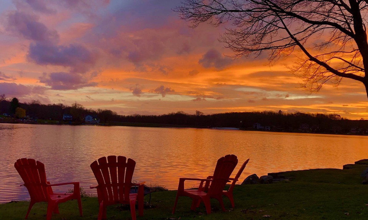 Penn Lake Park House | Pocono Lakefront Cabin