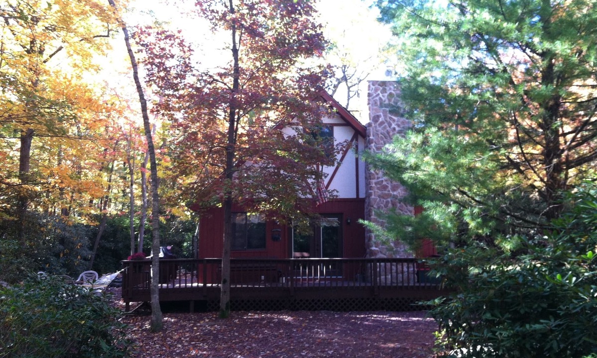 Jim Thorpe Cabin | Pocono Mountain Retreat