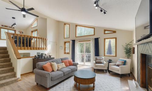 Tobyhanna Hotel | Poconos Hideaway - Woods & Wildlife