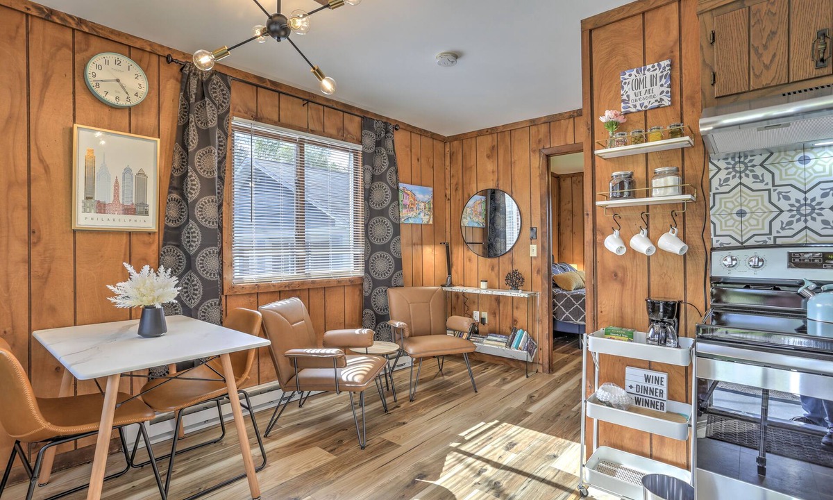 Sciota Cottage | Poconos Tranquility—near skiing, pet-friendly