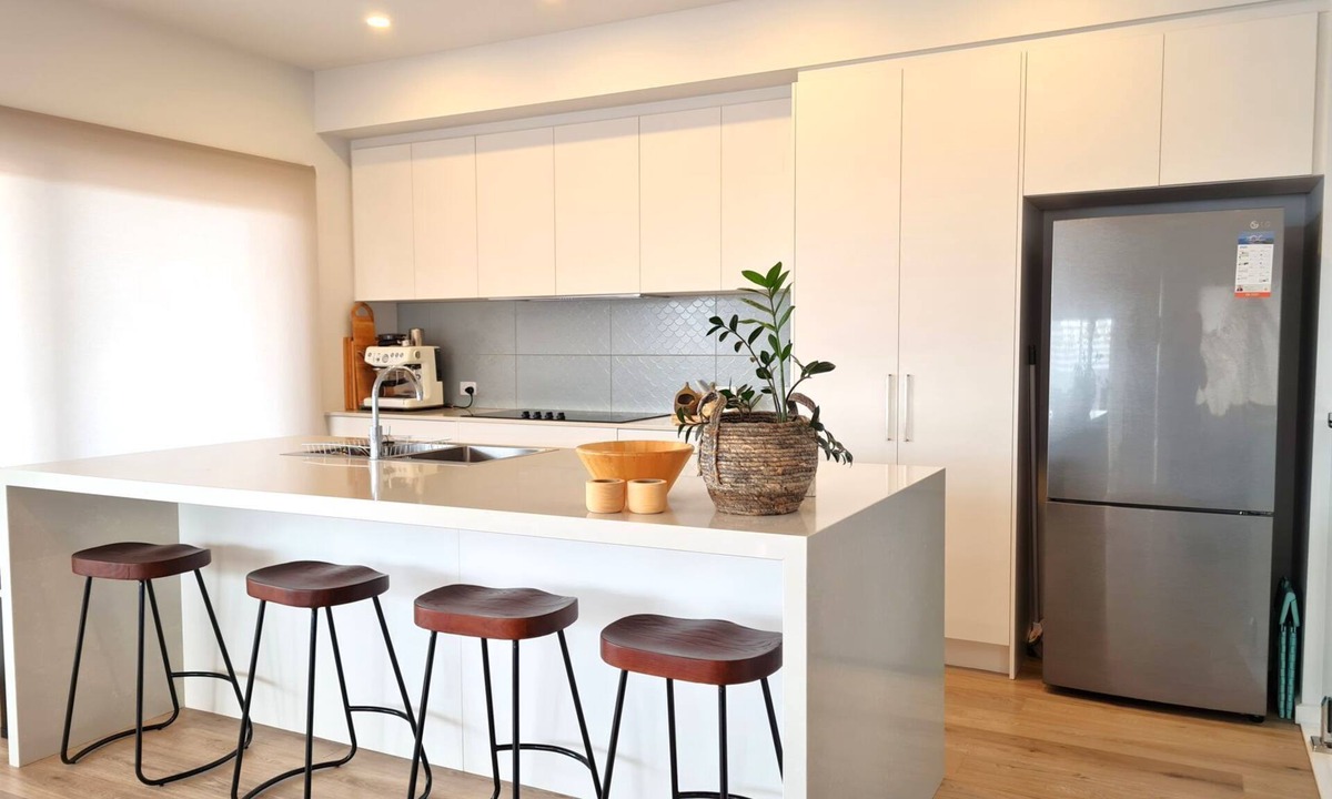 Muloowurtie Hotel | Point Break, Black Point