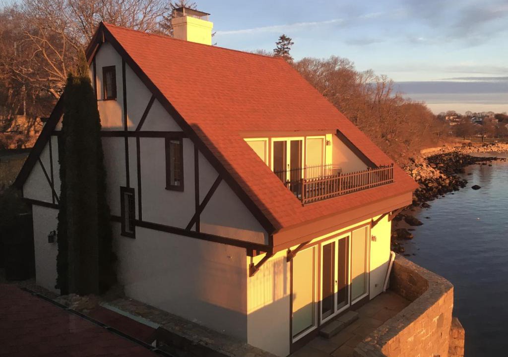 Gloucester Apartment | Point Radio Cottage