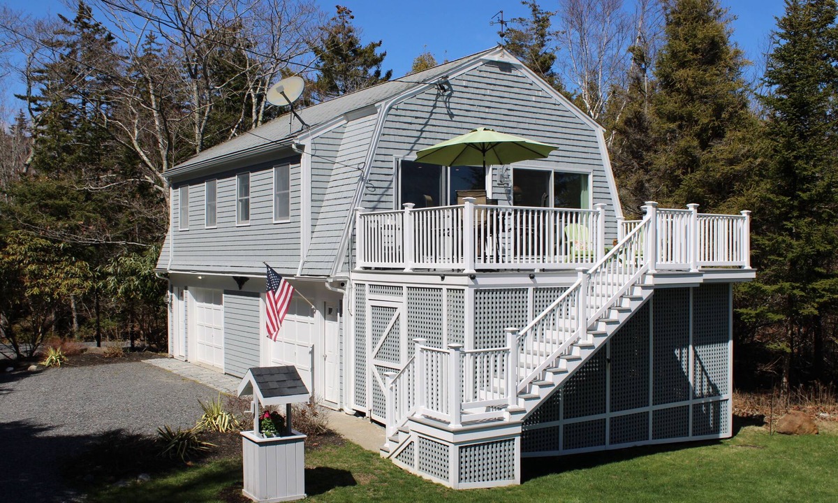 Ocean Point Cottage | Pointed Fir Cottage: Scenic 2B Oceanfront Stay