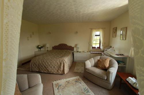 Little Stukeley Bed & Breakfast | Pointers Guest House