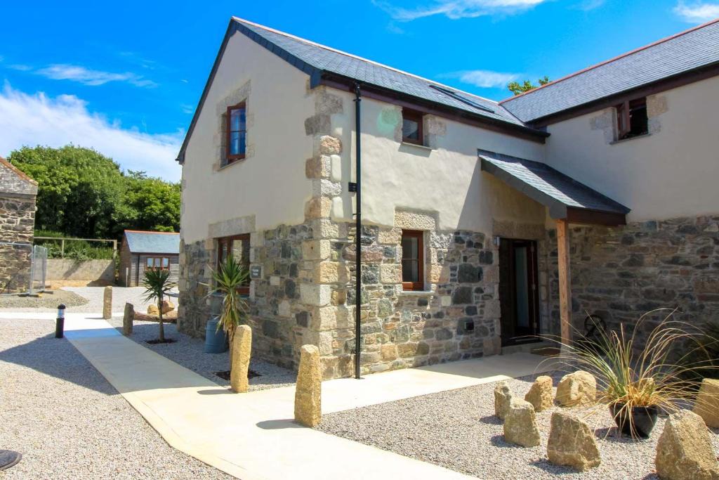 Cury House | Polurrian House