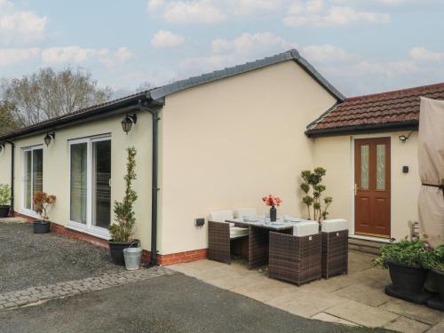 Leyland House | Pompian Lodge