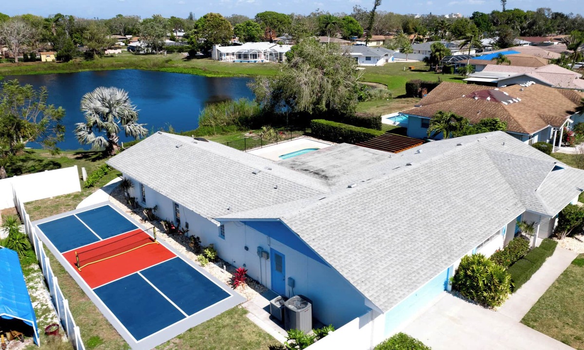 Bradenton House | Pond-side 4BR Oasis w/Private Pool + Pickleball!