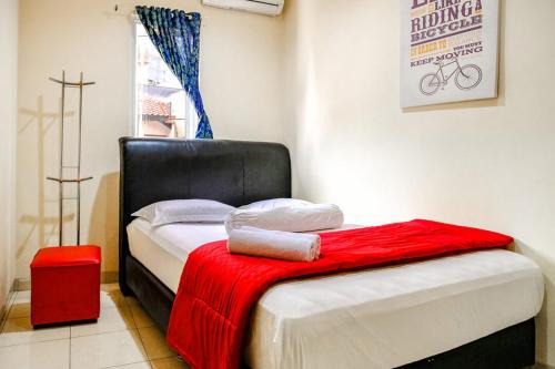 Kemanggisan House | Pondok Malabar Mitra RedDoorz