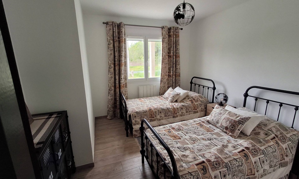 Eyrans House | Pont Neuf industrial-style gîte