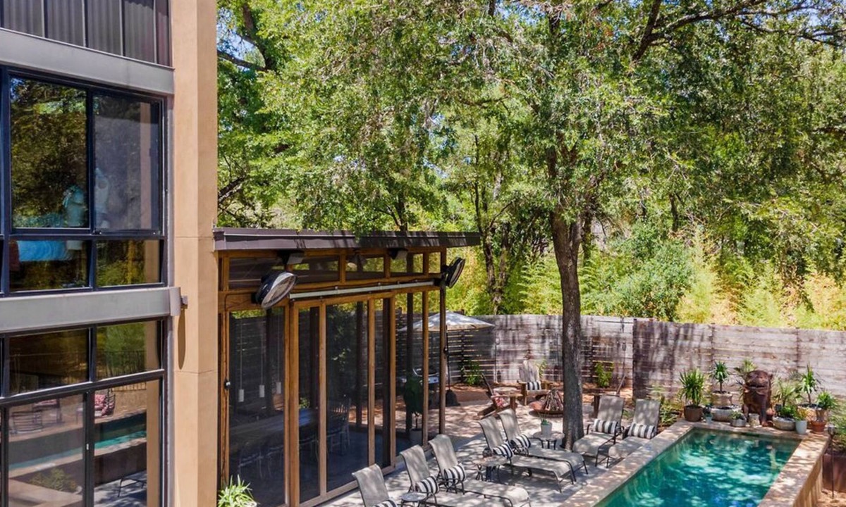 Flournoy Acres House | Pool | 8 Beds | Sleeps 14 - WalkerVR The Loft House Estate