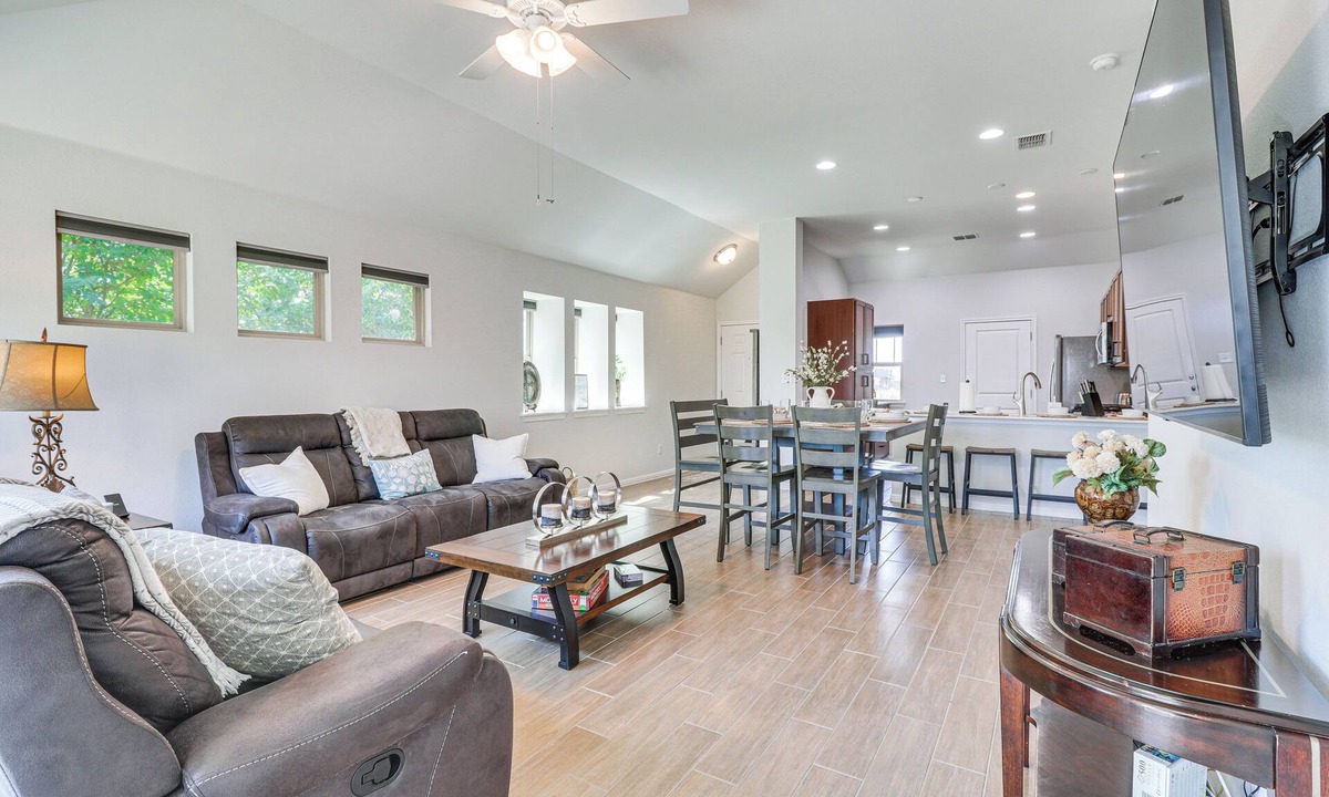 Kyle House | Pool Access + Private Yard: Family Home in Kyle!