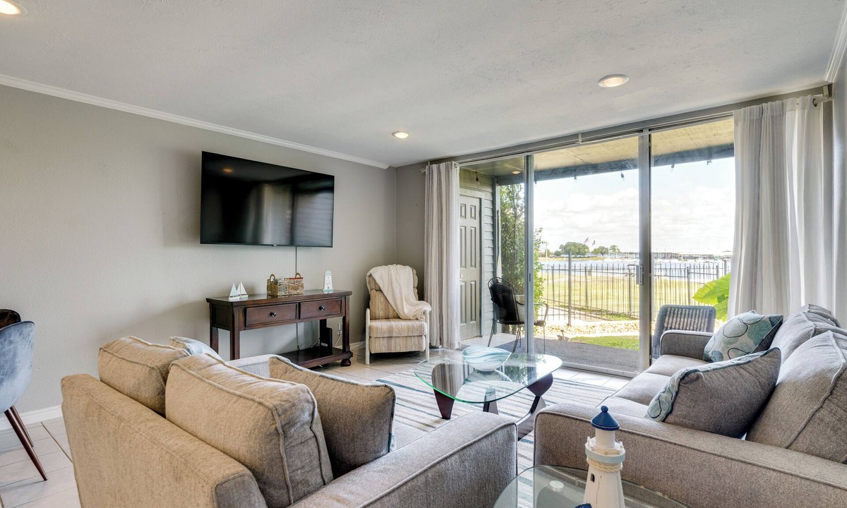 Walden on Lake Conroe Condo | Pool Access + Views: Waterfront Lake Conroe Escape