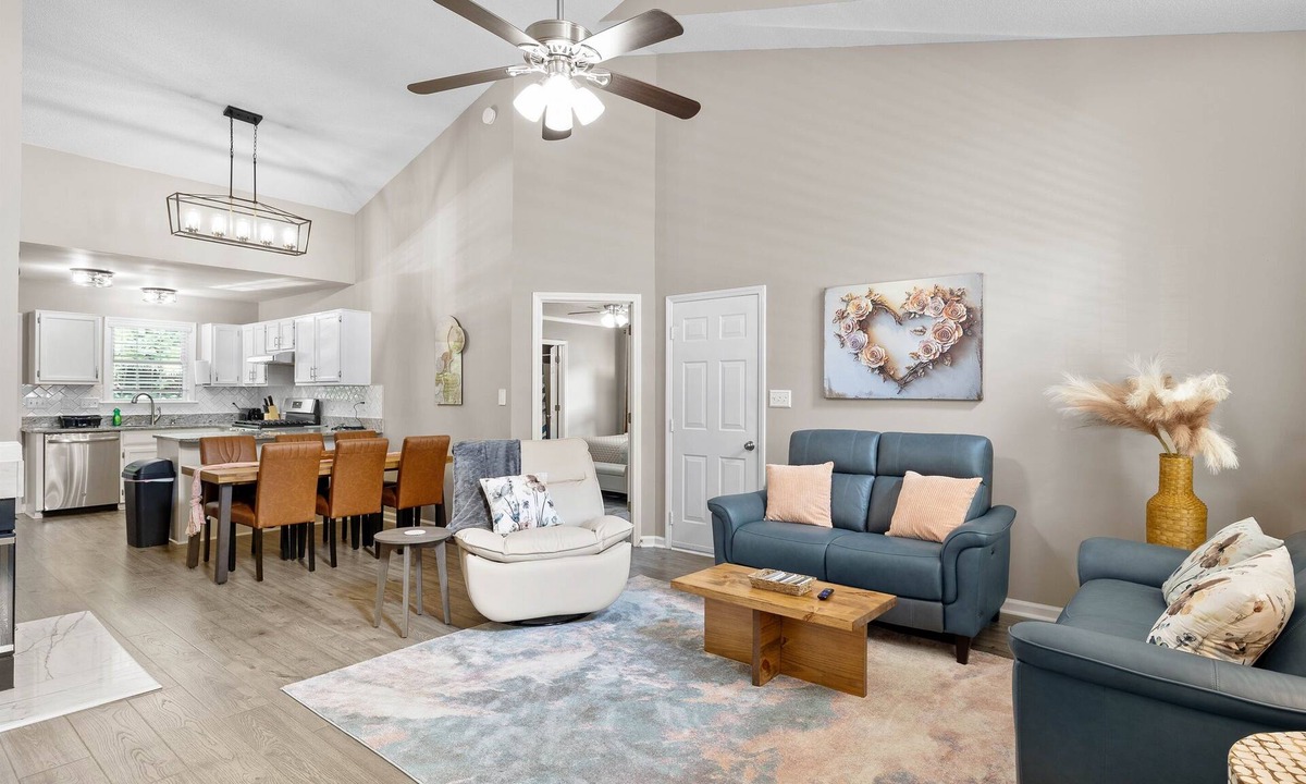 Wake Forest House | Pool and Tennis Courts | Fire-Pit | Infinity Game Table
