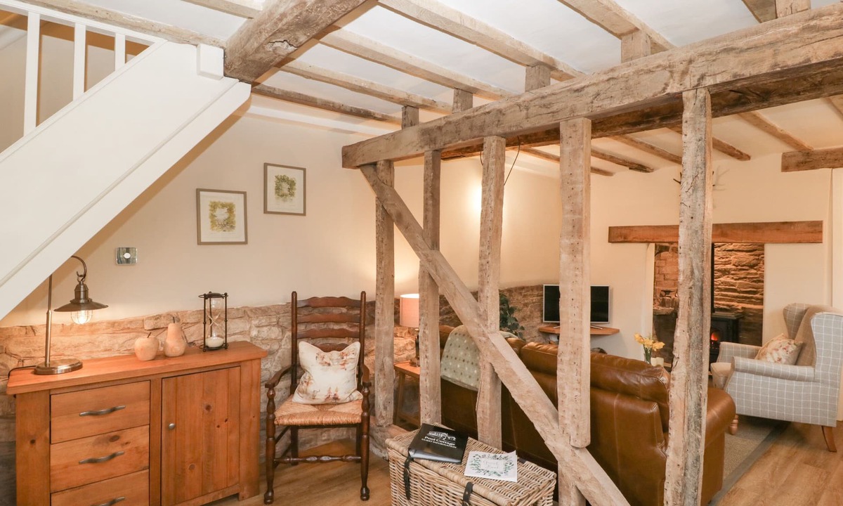 Westbrook Court Cottage | Pool Cottage