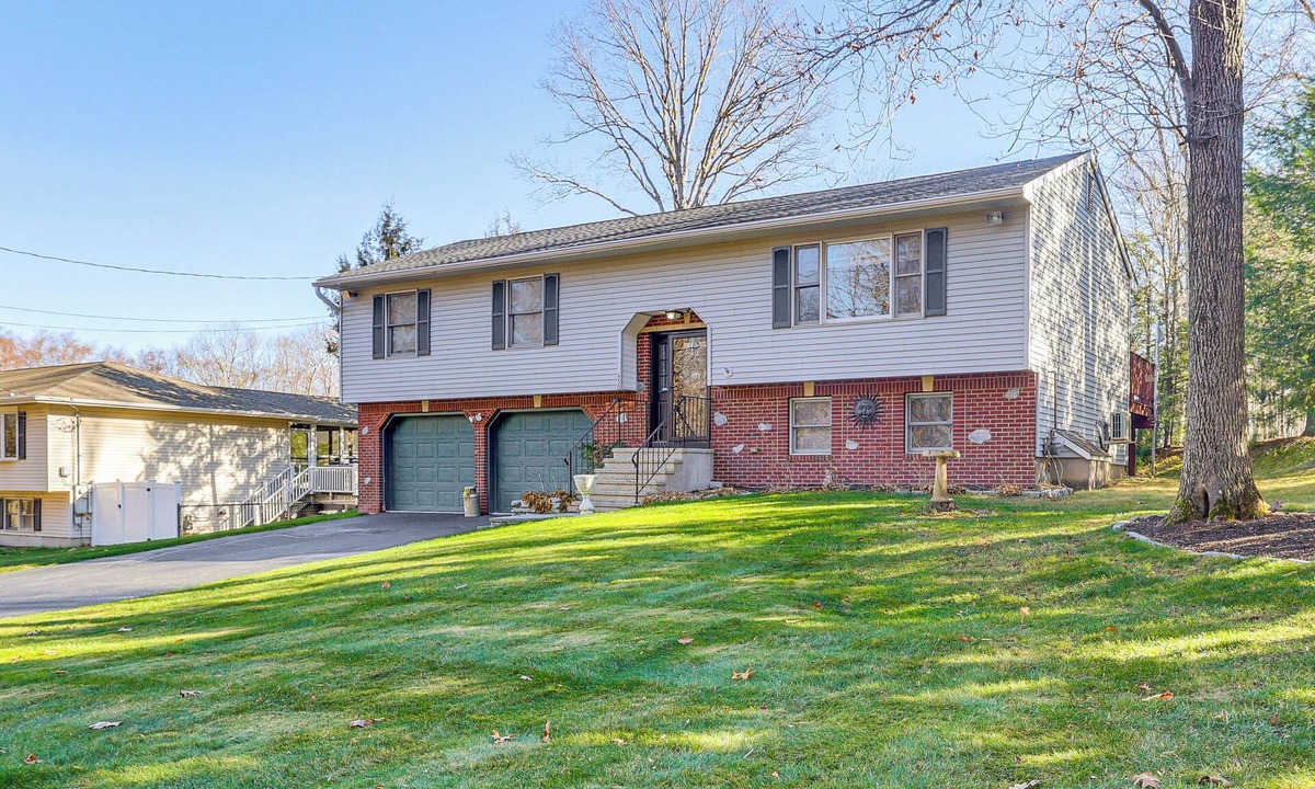 Naugatuck Apartment | Pool, Deck & Grill: Spacious Apt in Naugatuck!