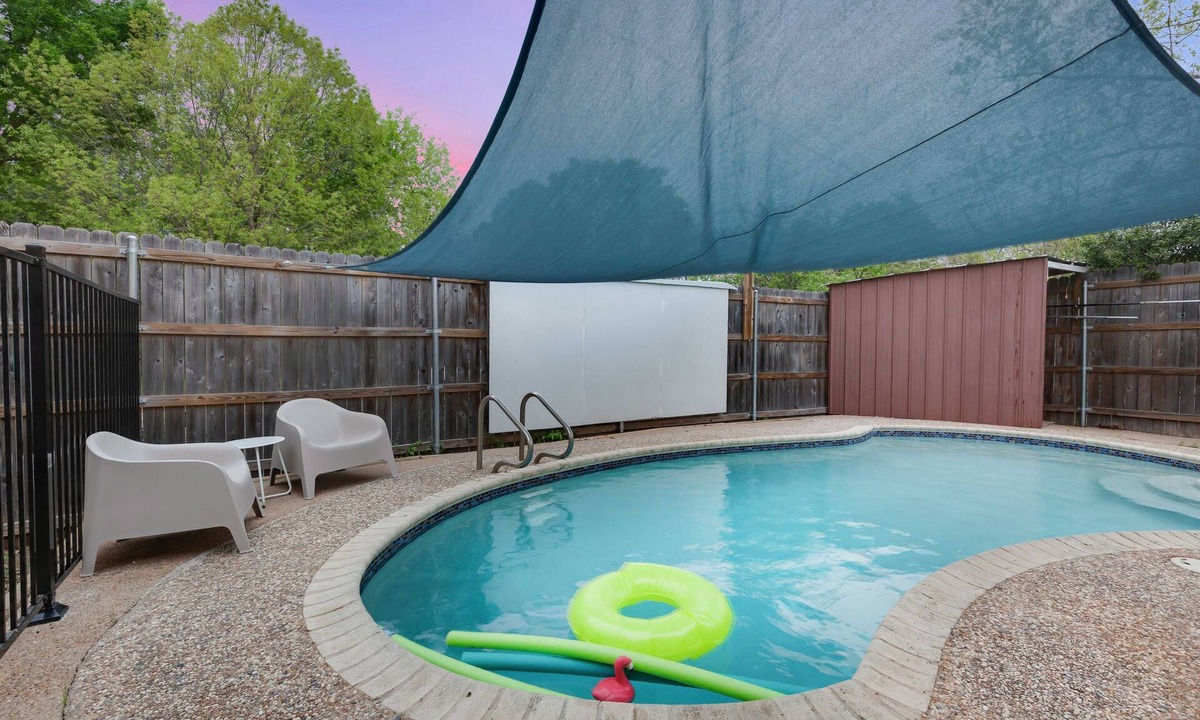 Beacon Ridge House | Pool & Gameroom, pet friendly, 10 Minutes from South congress, 20 from Downtown