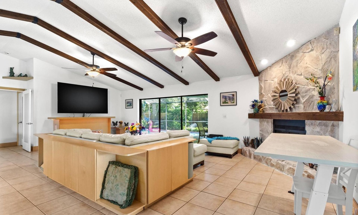 Clearwater House | Pool Golf Home - Families and Pet's Welcome!