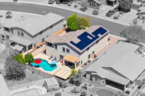 Orchards House | Pool Grill Games Chill - Surprise Awaits