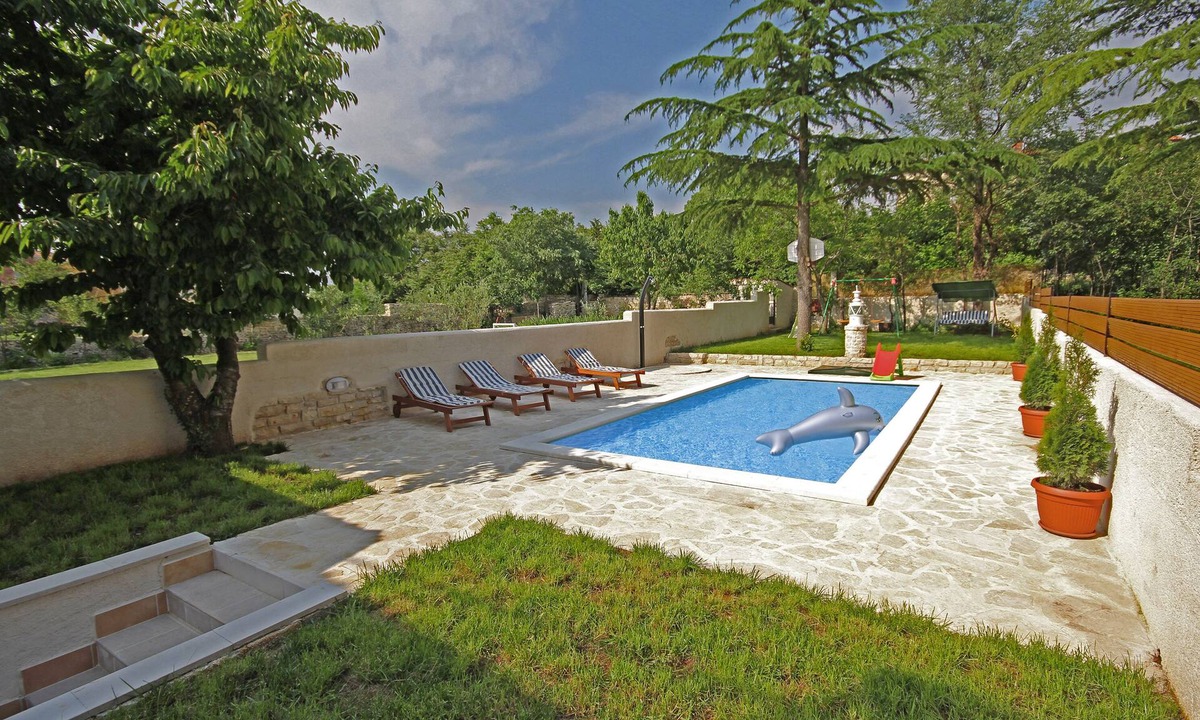 Smoljanci House | Pool, grill, WiFi, bicycles, table tennis, dishwasher, washing machine