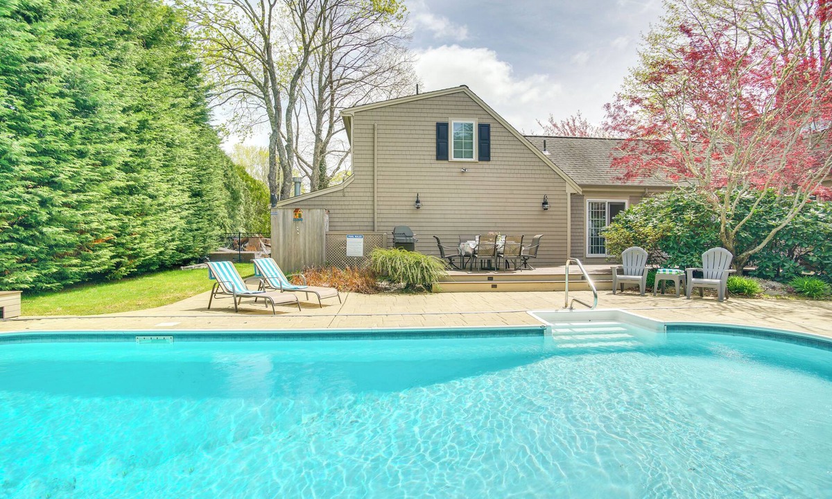 Teaticket House | Pool, Gym & Game Room: Expansive Falmouth Retreat!