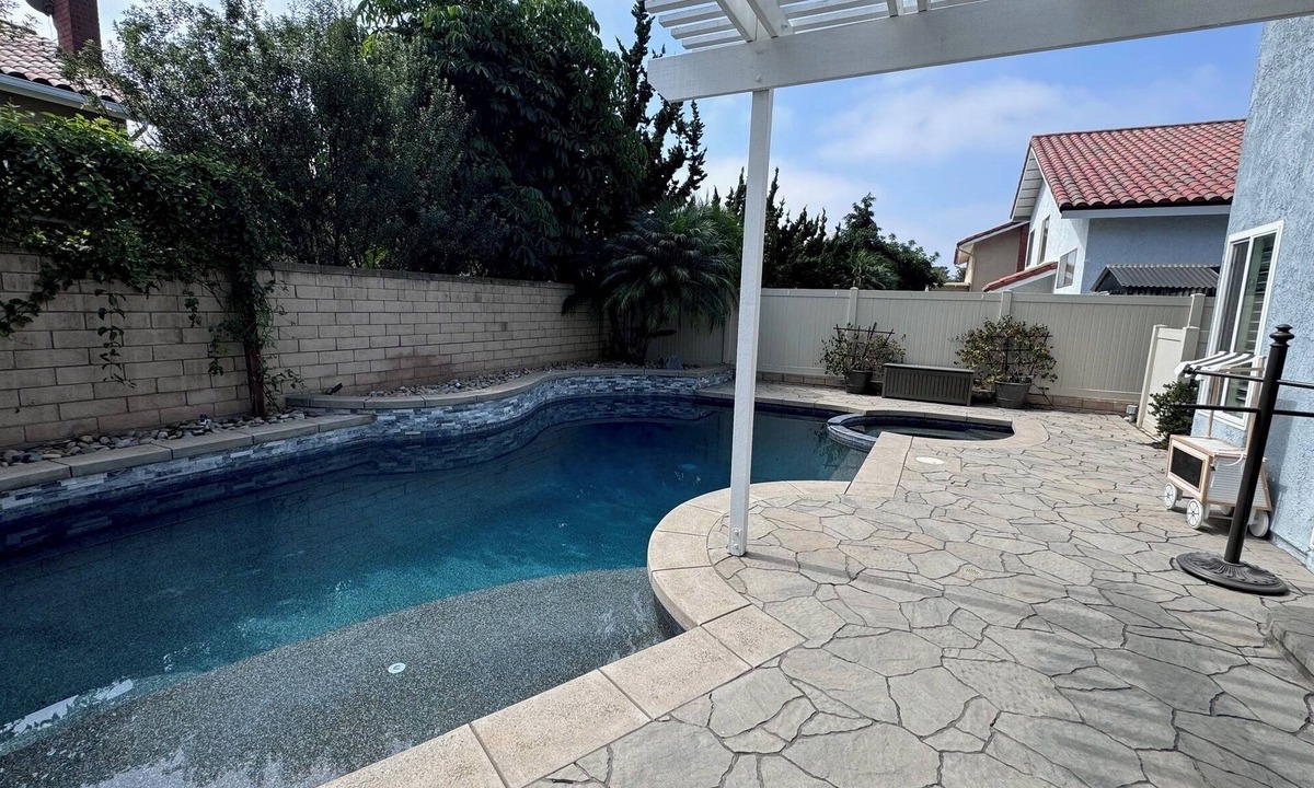 Costa Mesa House | Pool Home away from home near Beaches/Disneyland and shopping! Clean and quiet.