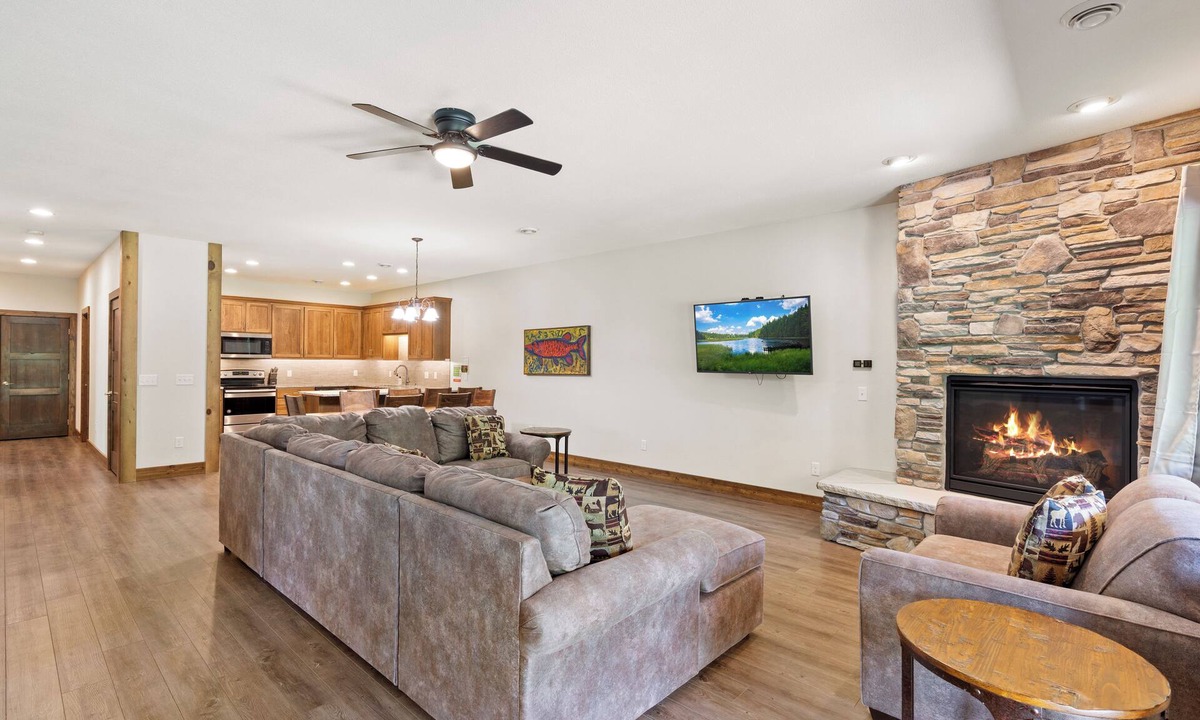 Crosslake Condo | Pool|Hot Tub|Fireplace|Games| Unit 821