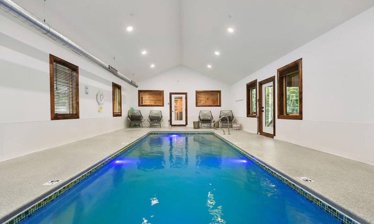 McHenry Cabin | Pool, HotTub, FirePit, EVCharger, & Great Location