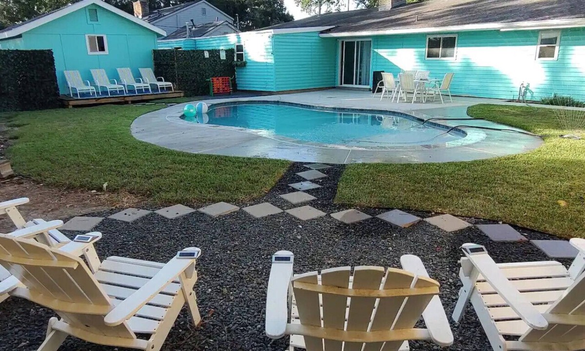 Clear Lake Shores House | POOL House on the Kemah Boardwalk w BIKES