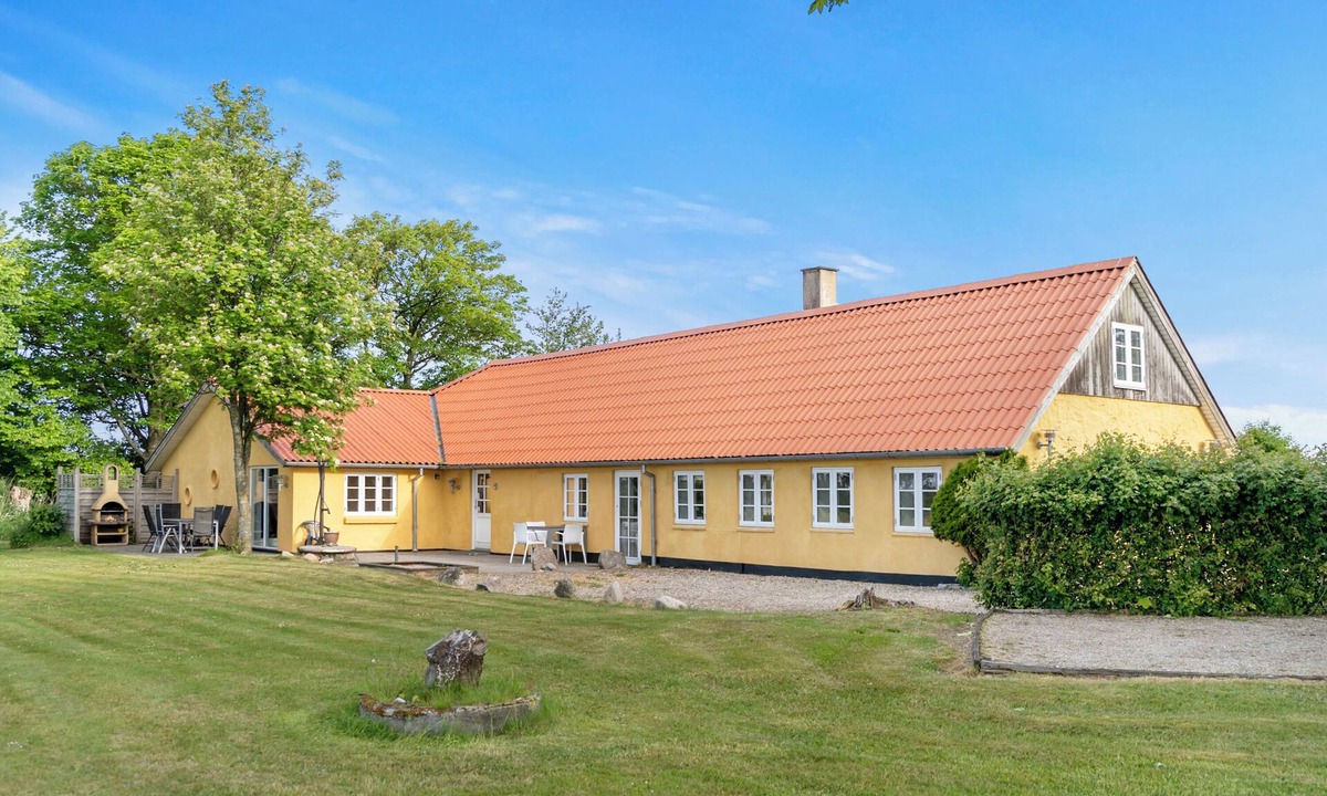 Ronbjerg Villa | Pool house with panoramic view of the Limfjord