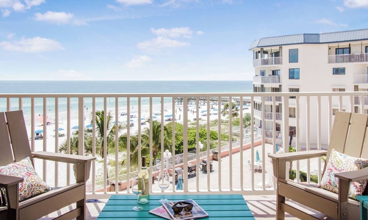Indian Shores Condo | Pool is Open- Beach Cottage 1411, Gulf Front 3BR 2BA, Htd Pool Hot Tub Sleeps 11