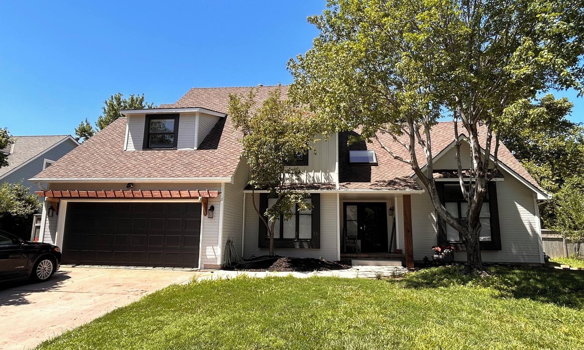 Greenwich House | Pool is open & heated, Large areas, 20’x40’ pool, Hot Tub, Fireplace, game room
