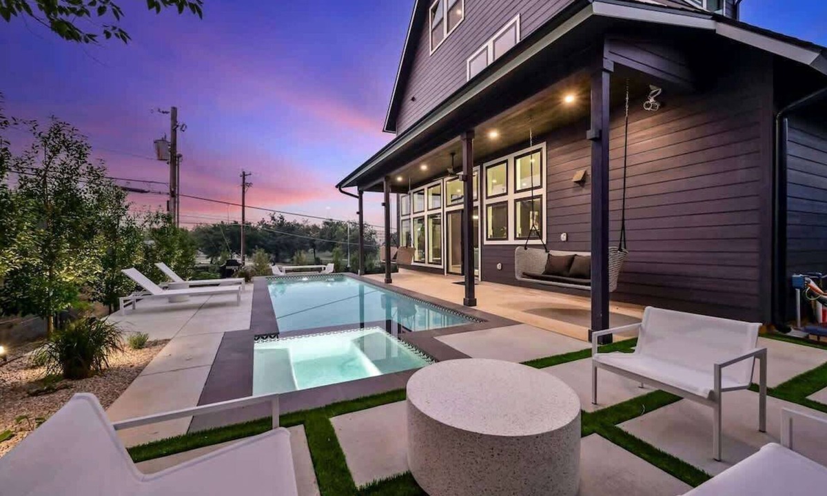 Central East Austin House | Pool, Lounge, Bar | East Austin Social Retreat