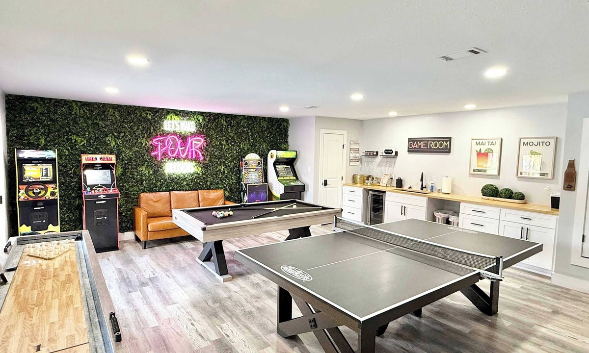 Northwest Dallas House | Pool, Massive Game Room, and Atrium