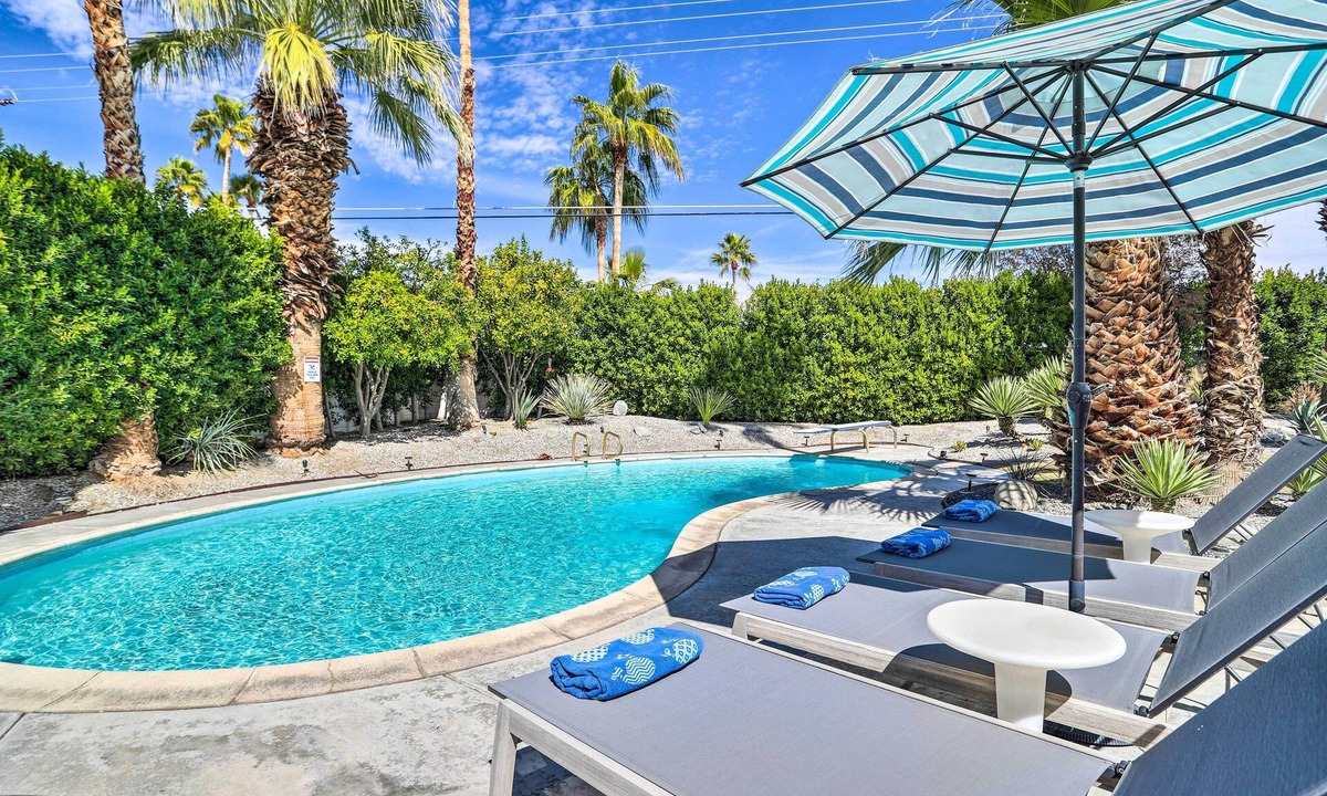 Racquet Club Estates House | Pool & Mountain Views: Palm Springs Home!