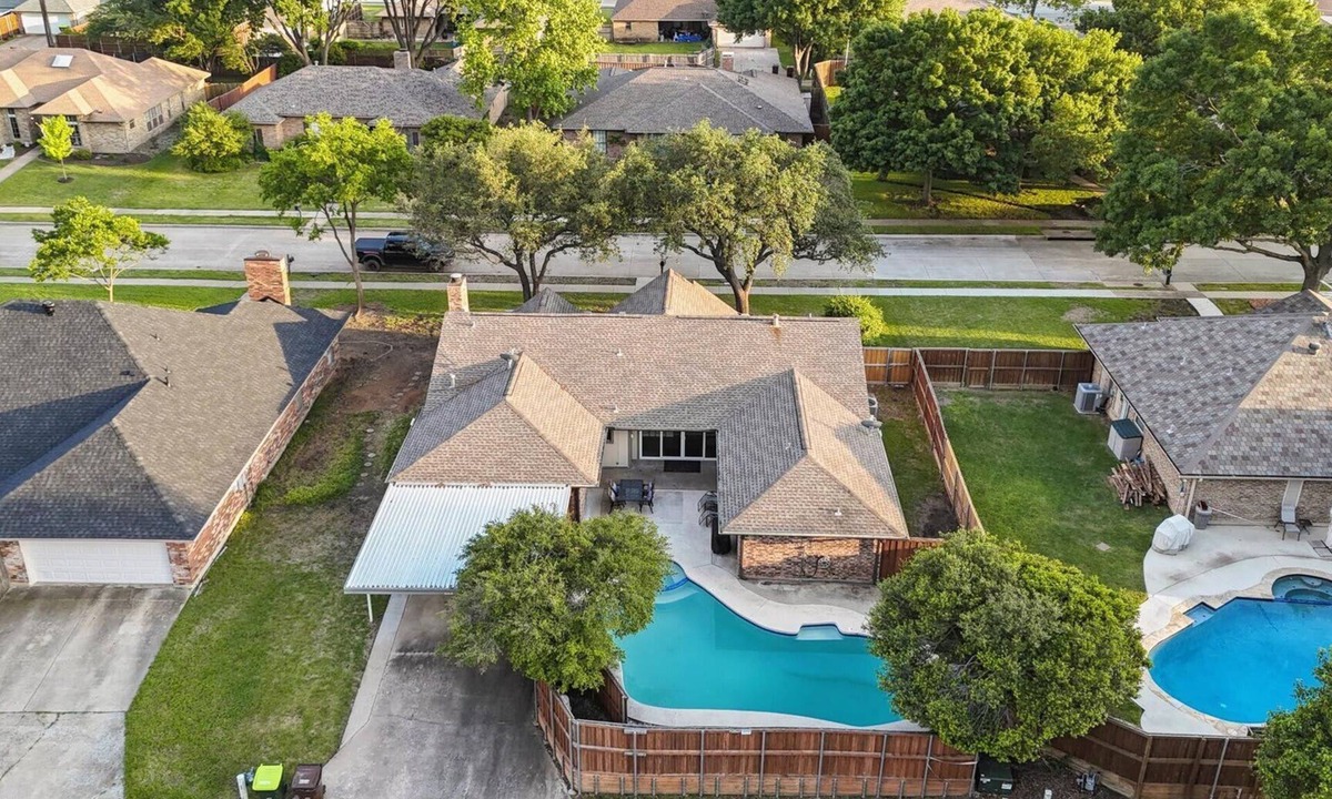 Plano House | Pool Oasis, Fun & Games in Spacious 4-BD Retreat