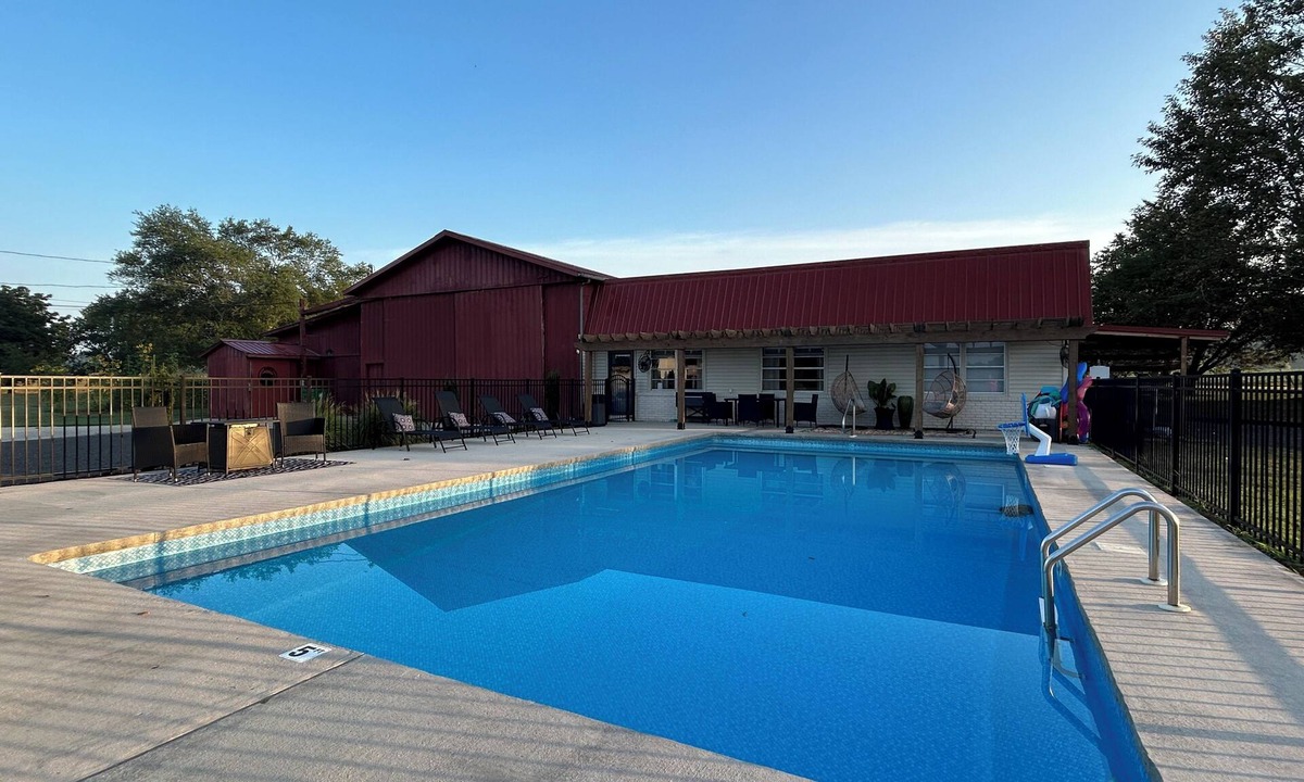 Holly Pond House | Pool & Pool House Rental