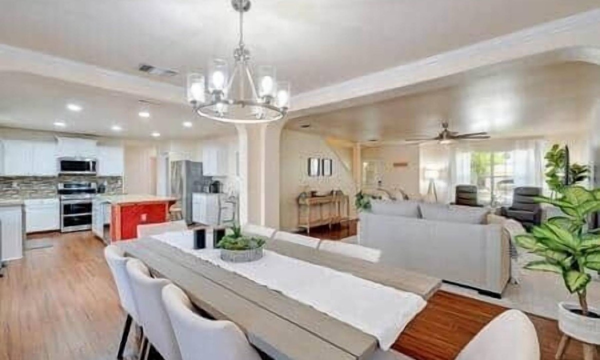 West San Antonio House | Pool, SeaWorld, LAFB Family Getaway