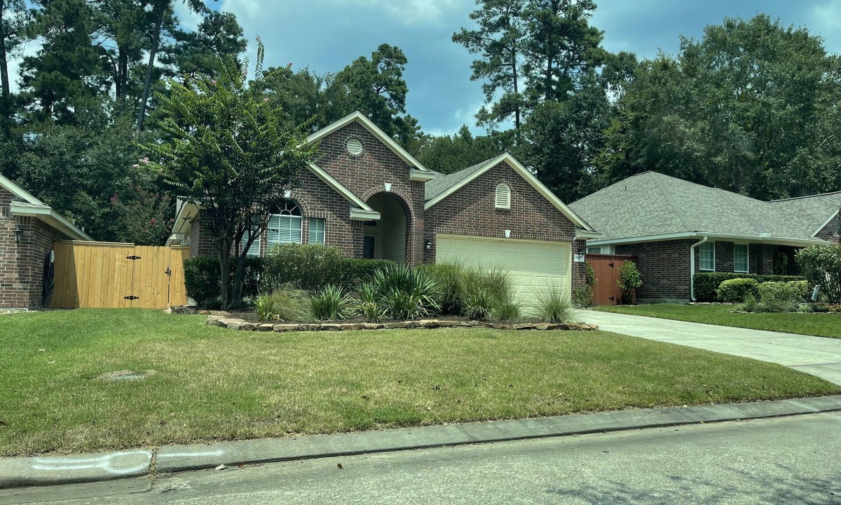 Alden Bridge House | Pool & spa in The Woodlands. Available early April!