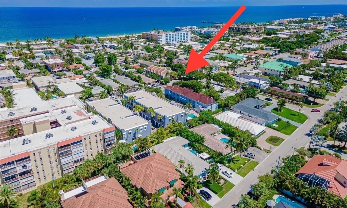 Lauderdale-by-the-Sea Apartment | Pool-Steps from Beach-Golf Car Option