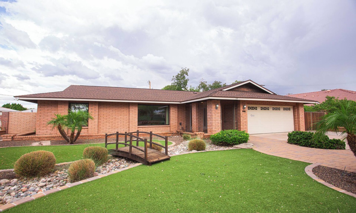 Mesa House | Pool Table, Arcade, Foosball, Light Rail, Parks