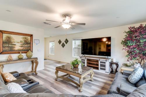 Merced House | Pool Table & Patio! Spacious Merced Getaway