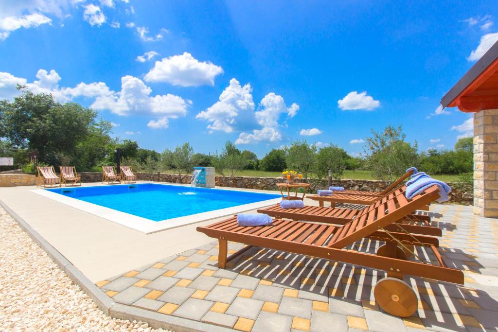 Bristane Villa | Pool Villa Miljevci Brištane